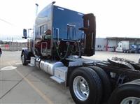 2023 Peterbilt 389