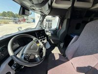 2021 Freightliner CASCADIA 116
