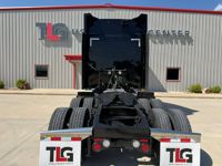 2023 Peterbilt 567