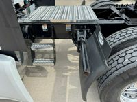 2023 Peterbilt 579