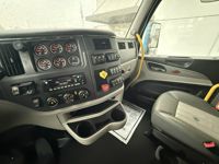 2022 Peterbilt 567