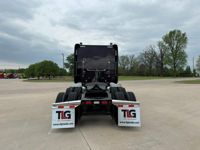 2023 Peterbilt 389