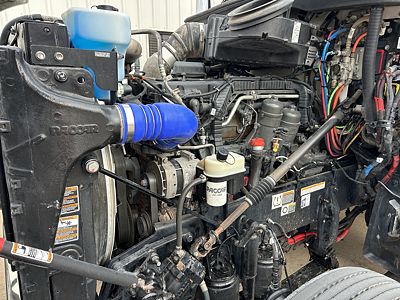 2023 Peterbilt 567