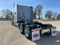 2021 Peterbilt 389
