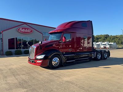 2023 Peterbilt 579