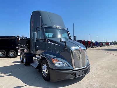 2023 Kenworth T680