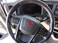 2025 Peterbilt 579