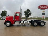 2020 Peterbilt 389