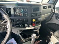 2022 Peterbilt 567