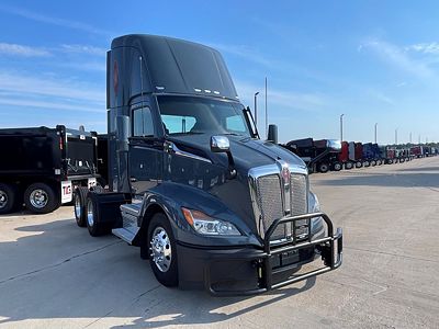 2023 Kenworth T680