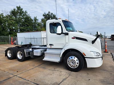 2023 Peterbilt 579