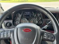 2022 Peterbilt 579