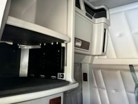 2023 Peterbilt 389
