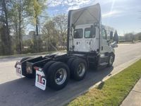 2021 Freightliner CASCADIA 126