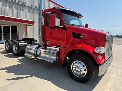 2022 Peterbilt 567