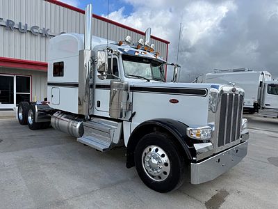 2022 Peterbilt 389