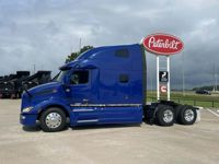 2023 Peterbilt 579