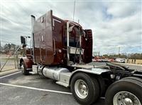2022 Peterbilt 389