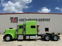 2022 Peterbilt 389