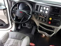 2023 Peterbilt 579