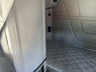2020 Peterbilt 579