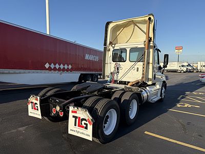 2020 Freightliner CASCADIA 125
