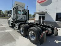 2020 Freightliner CASCADIA 125
