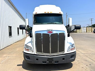 2021 Peterbilt 579