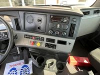 2021 Freightliner CASCADIA 126