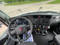 2023 Kenworth T680