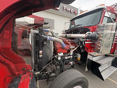 2023 Kenworth W900L