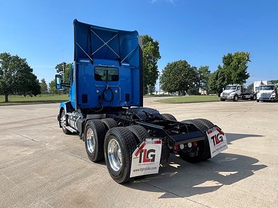 2023 Kenworth T680