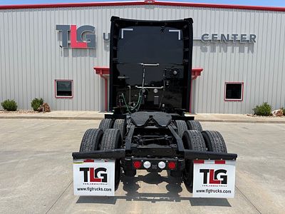 2023 Kenworth T680
