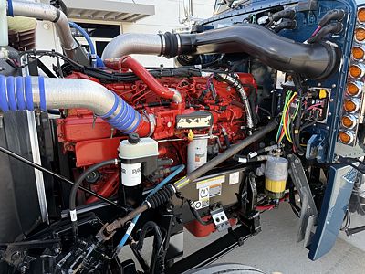 2023 Peterbilt 389