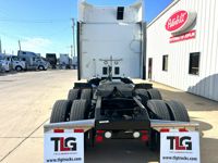 2022 Peterbilt 567