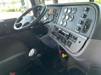 2020 Peterbilt 389
