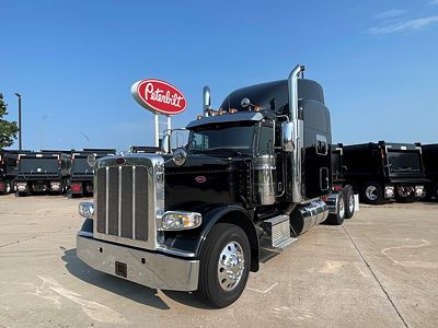 2022 Peterbilt 389
