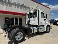 2020 Freightliner CASCADIA 125
