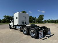 2020 Peterbilt 567