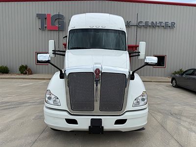 2022 Kenworth T680