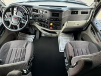 2022 Peterbilt 579