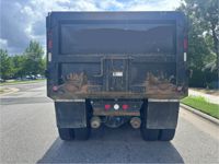 2022 Kenworth T880