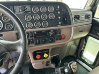 2021 Peterbilt 389