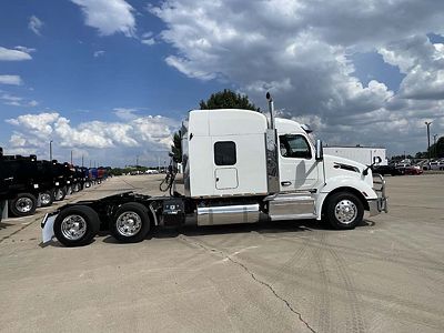 2025 Peterbilt 579