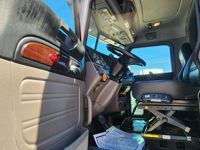 2020 Peterbilt 389
