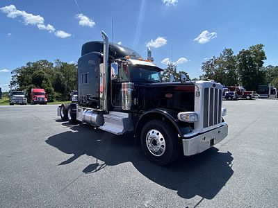 2022 Peterbilt 389