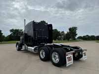 2020 Peterbilt 389