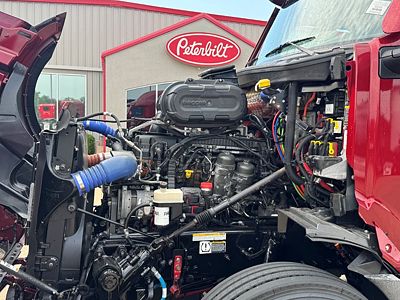 2023 Peterbilt 579