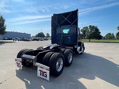 2023 Kenworth T680