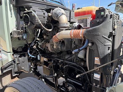2023 Peterbilt 567